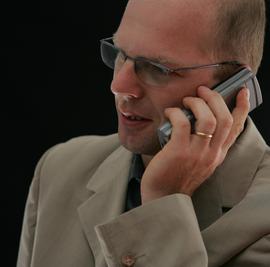 business au téléphone